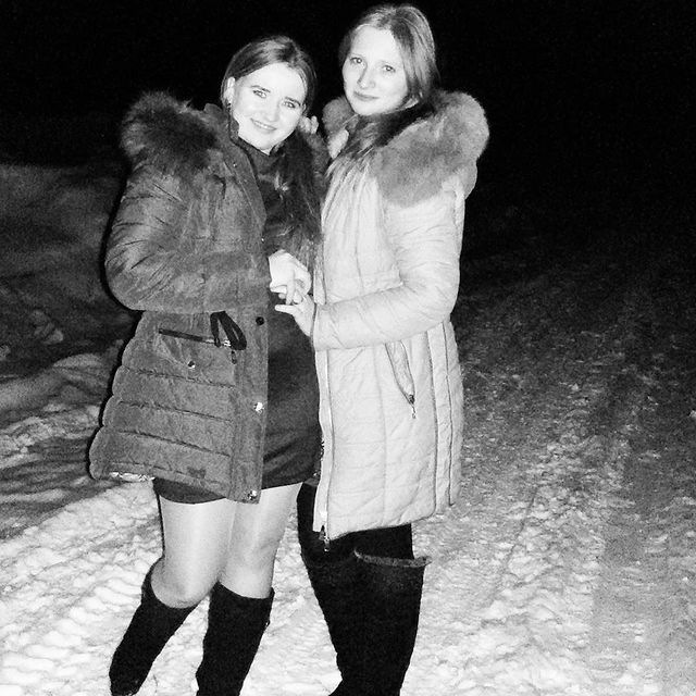 svetikgoleva413 в LOOKY. #роднаямоя#встретились#гулены#отличныевыходныесдрузьями. #роднаямоя#встретили...