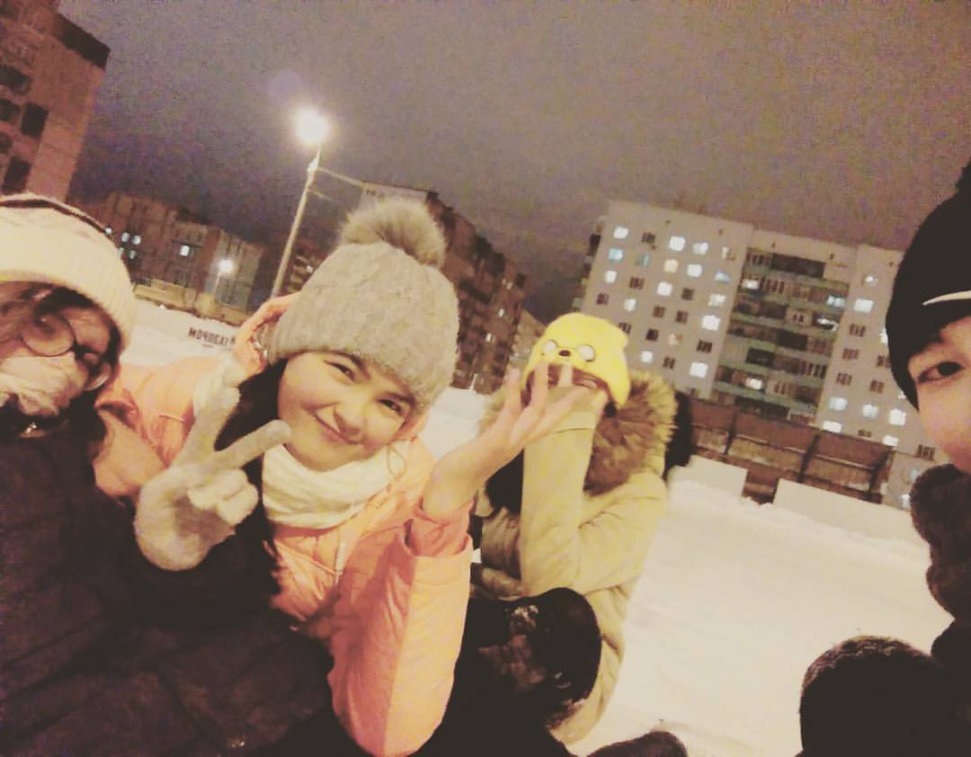 azalia_areves в LOOKY — Пришли на каток, а там почти никого нет, катались одни😊