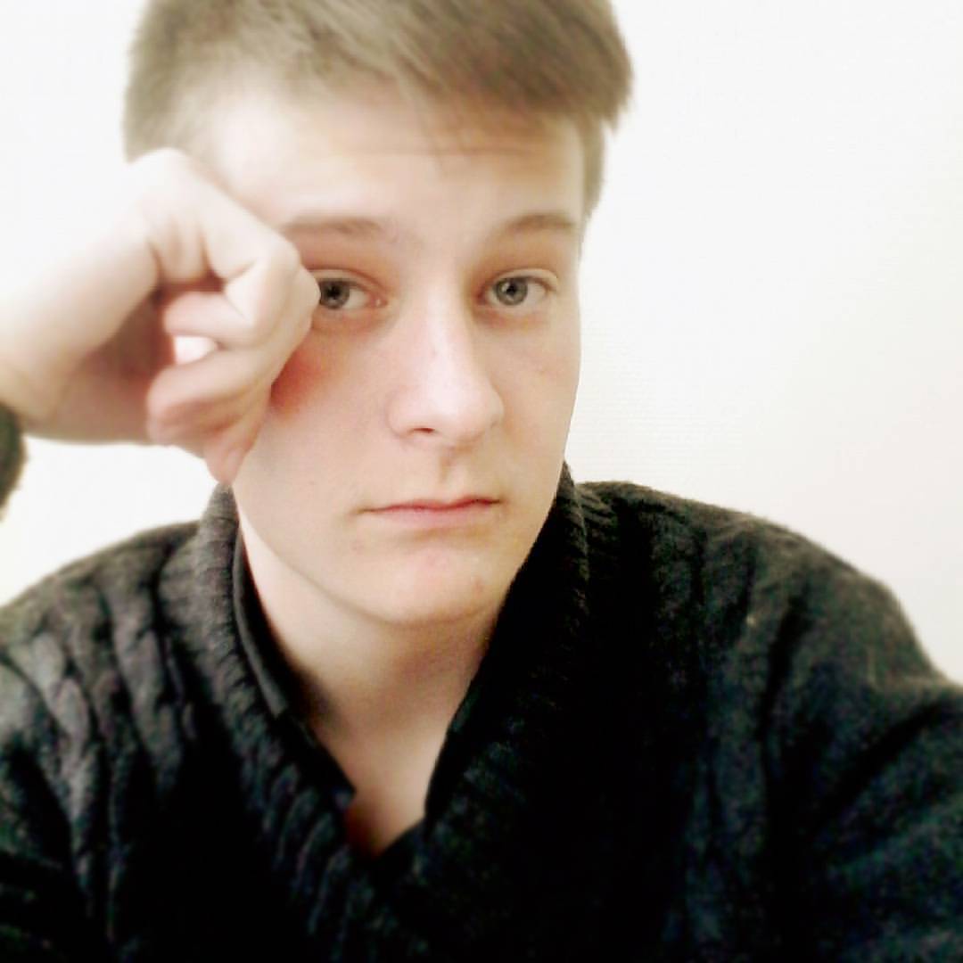 sashapynkov in LOOKY. . null