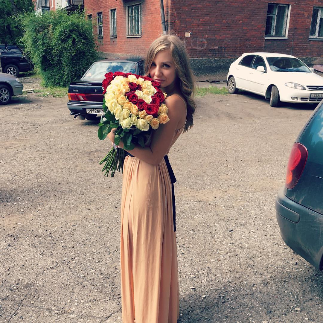 ev__kuhtenko in LOOKY. . null