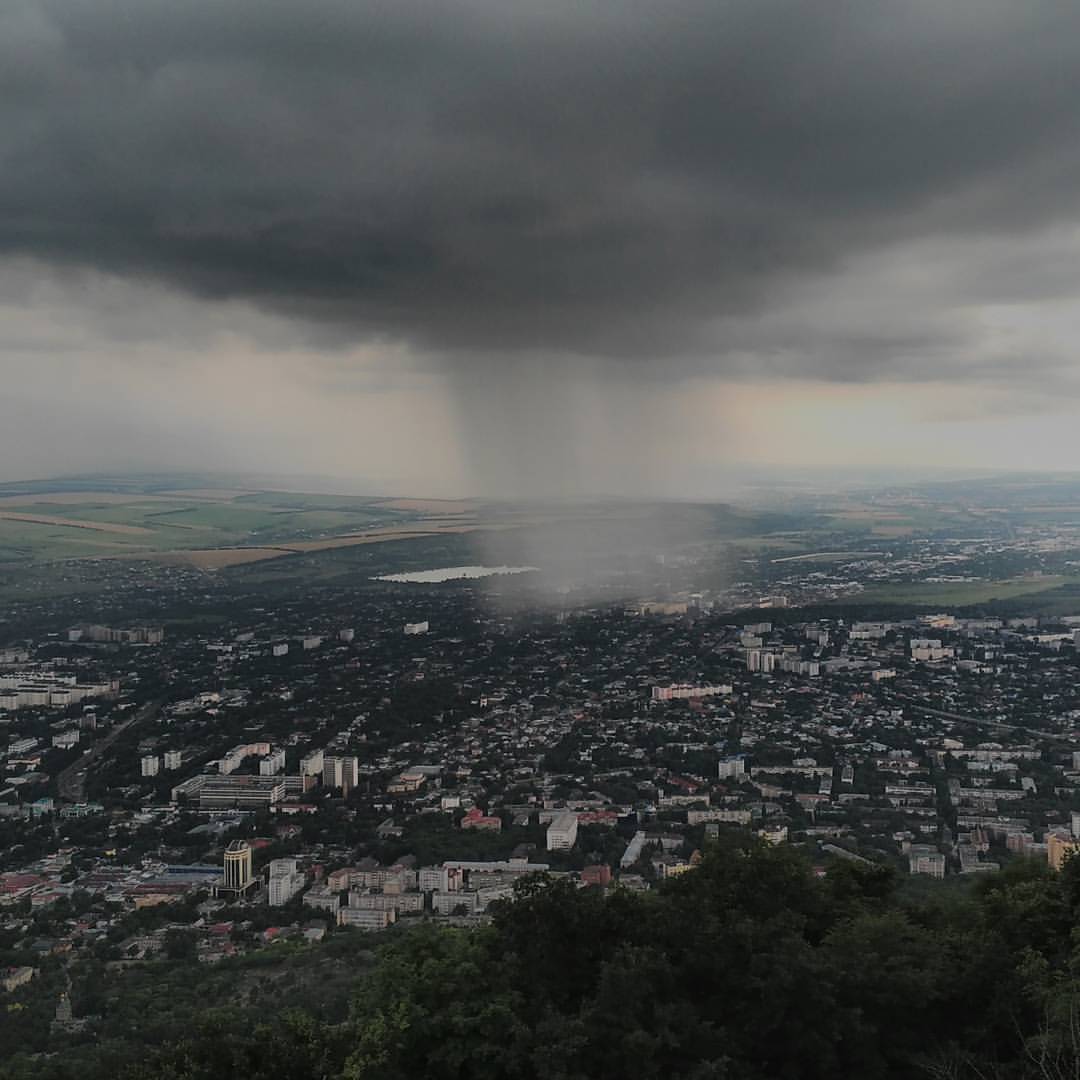 fehimkus в LOOKY — #amazing #rain #experience  have you ever seen this before?