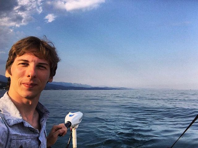 earl_alexandro в LOOKY. #Алушта,#Набережная,#НабережнаяАлушты,#Крым,#РусскийКрым,#КрымНаш,#Море,#ЧерноеМоре,#РусскоеМоре,#Горы,#АюДаг,#катамаран,#лодка,#моряк,#путешествие,#лето,#лето2016,#летовкрыму,#крым2016,#крыммой,#путешествую,#отпуск2016,#alushta,#набережная,#пикник,#морскойпикник,#вино_и_море,#скалы,#отдых. Курс на открытое мор...