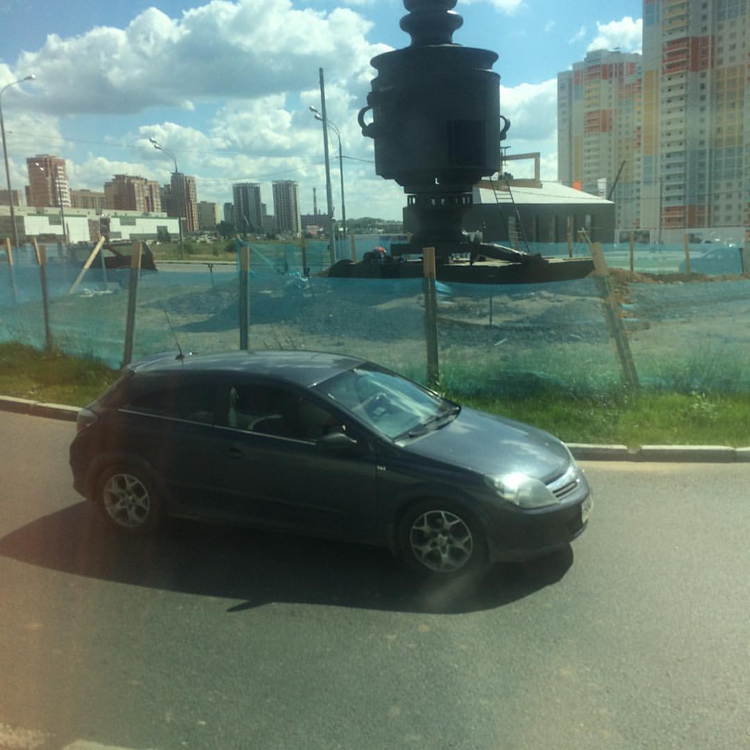 Памятник самовару в Мытищах))