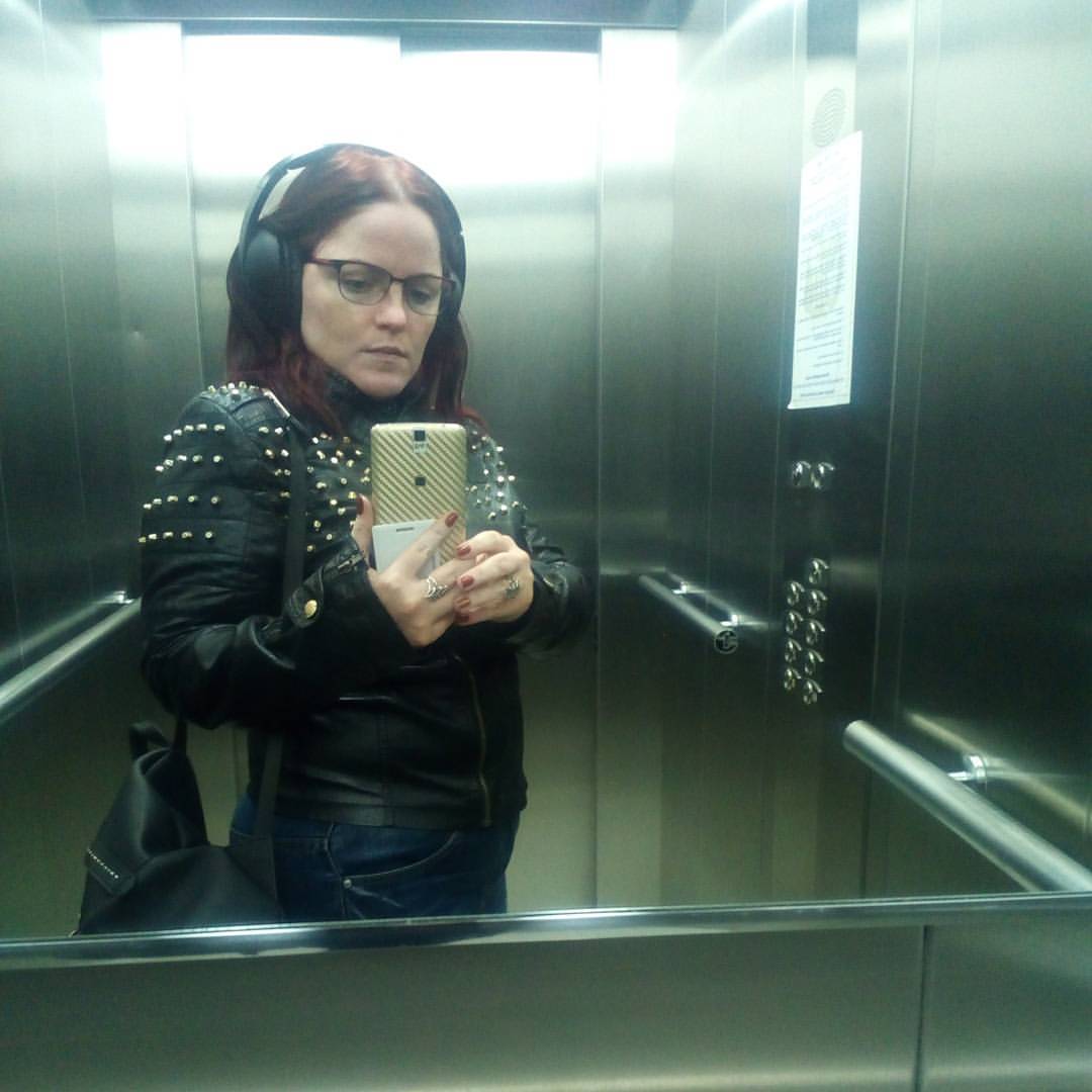 mariapositum в LOOKY — Полюбила я фотаться в лифте, в особенном лифте... #лифт