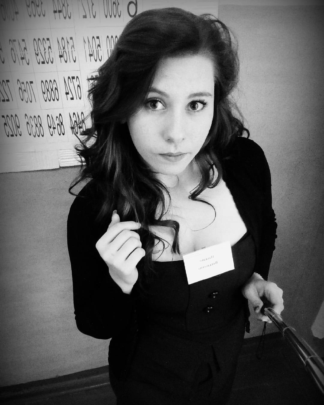 natalja.roenko07 в LOOKY — # А потом наступает осень,
ветер в спину и дождь в окно.
Оди