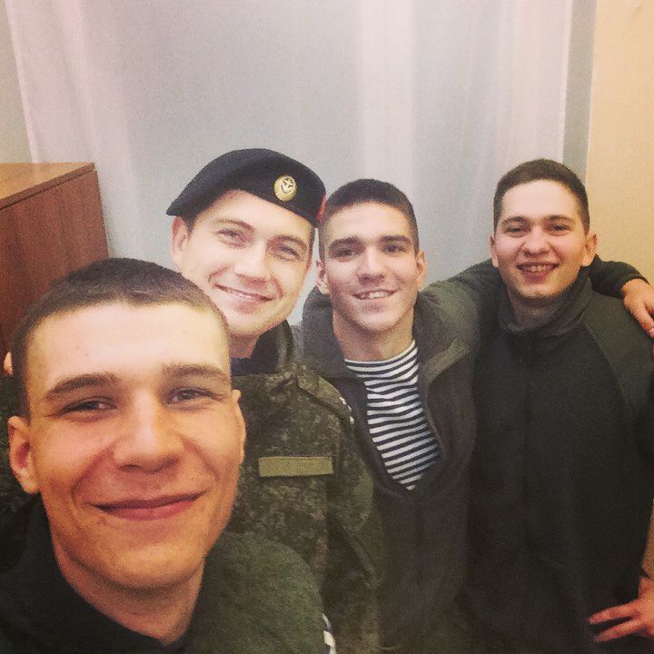 vv_arefev в LOOKY — #3ддд #светофор #дембеля