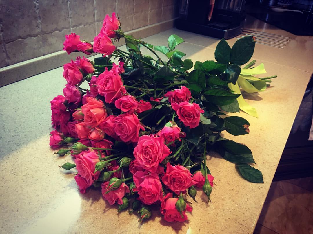 vi_ku_sya в LOOKY — 💐😍 У подруги ДР, и меня без букета не оставили 😊