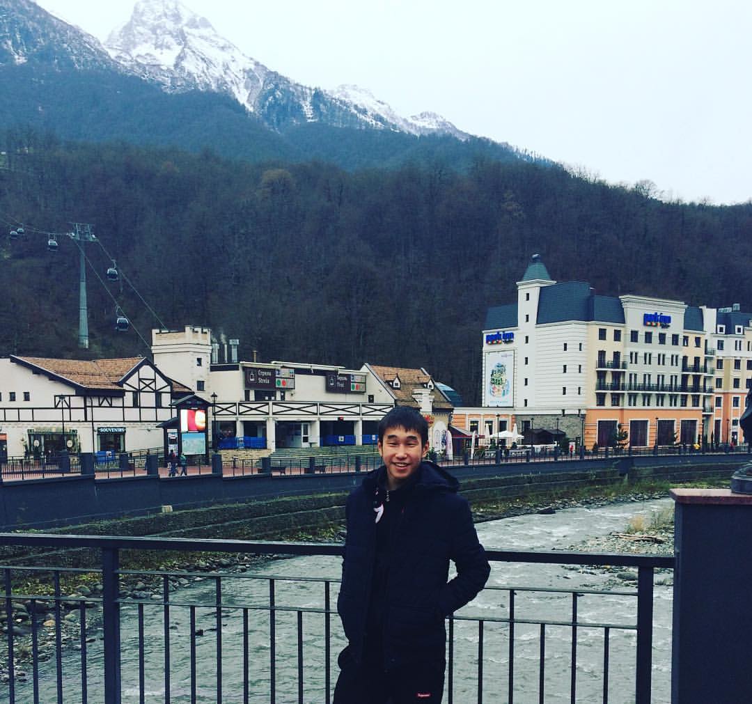 starkov_baatyr in LOOKY