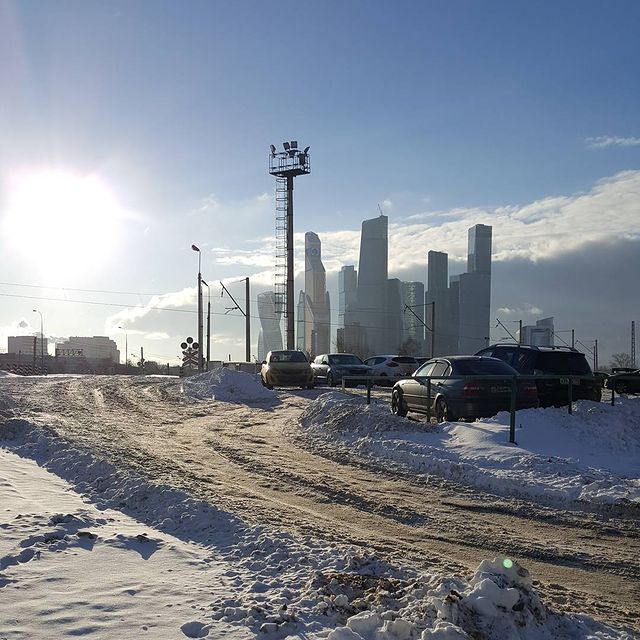 tv_mow_led в LOOKY. #moscow,#moscowcity,#moscow_live,#moscowdays,#msk,#russia,#moskva,#intermsk,#мск,#москва,#москвалюблютебя,#москваялюблютебя,#russiaphoto,#russiaphoto_rus,#instagramrussia,#photography,#россия,#bf_russia,#gf_russia,#winter,#landscape,##road,#зима,#москвасити,#rzd,#железнаядорога. #moscow #moscowcity ...