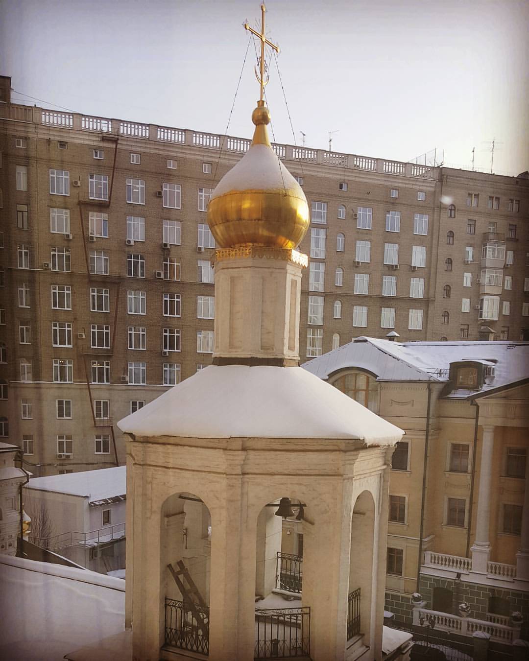 tv_mow_led in LOOKY. #moscowcity,#moscow_live,#moscowdays,#msk,#russia,#moskva,#intermsk,#мск,#москва,#москвалюблютебя,#москваялюблютебя,#russiaphoto,#russiaphoto_rus,#instagramrussia,#photography,#россия,#bf_russia,#gf_russia,#winter,#landscape,#зима,#храм,#church,#храмы,#церковь. Храм Архангела Михаи...