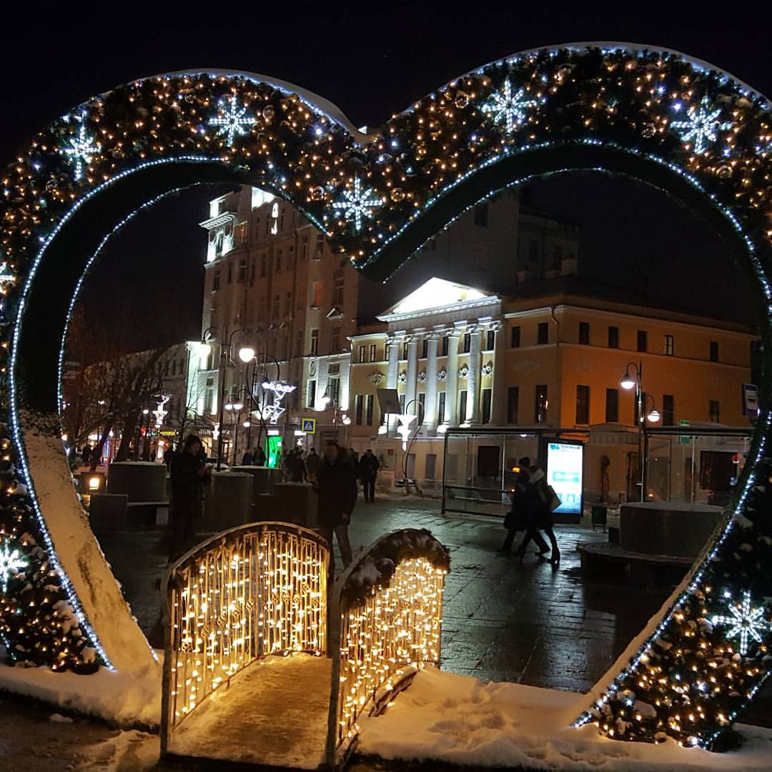 tv_mow_led in LOOKY. #moscowcity,#moscow_live,#moscowdays,#msk,#russia,#moskva,#intermsk,#мск,#москва,#москвалюблютебя,#москваялюблютебя,#russiaphoto,#russiaphoto_rus,#instagramrussia,#photography,#россия,#bf_russia,#gf_russia,#winter,#landscape,#зима #photographer,#piter,#vscocam,#gf_russia,#bf_russia,#фотодляроссии,#russia,#love,#сердце. М. Новокузнецкая

#m...