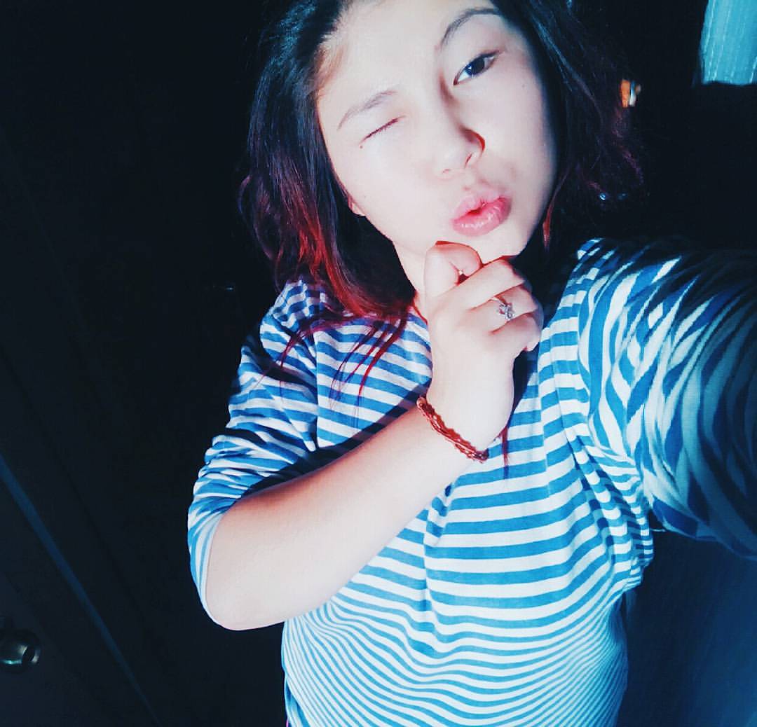 rini_red в LOOKY — Я не идеальнa, во мне не 90.60.90. Я не хожу в клубы и не од