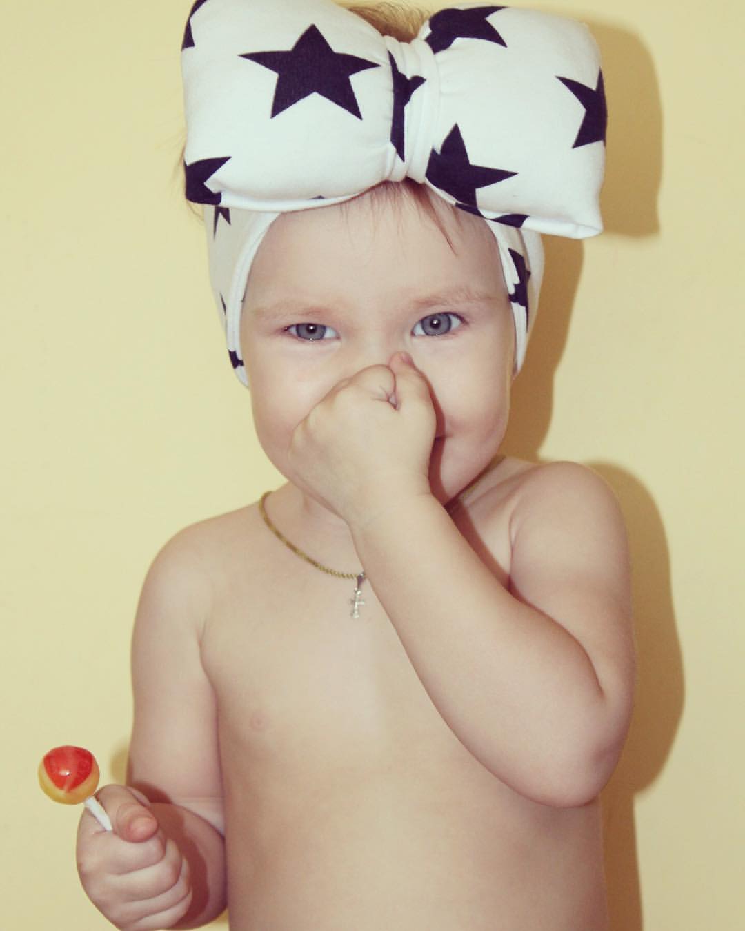 zelen_niti в LOOKY — Новиночка!!!
Повязочка с большим объемным бантом в деле.
Час