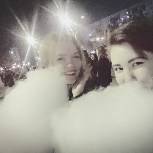 small_k.dee в LOOKY. #друзья,#вкусняшка,#сладкаявата,#облака,#smail,#selfie,#friend,#салют,#братишки. Химдель купил мне вк...