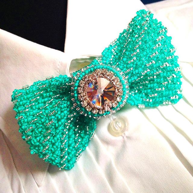 mamasnecklace в LOOKY. #beading,#bowtie,#accessories,#turquoise,#rhinestone,#handmadejewelry,#blacktie,#coctailparty,#livemaster,#украшенияручнойработы,#бабочка,#чешскийбисер,#ярмаркамастеров,#бирюзовый,#серебро,#аксессуар. ➡️www.livemaster.ru/...