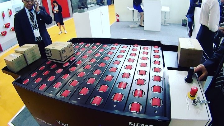 gemarik в LOOKY. #china,#siemens#ligimat#logimat2017#Nanjing#logistic. Компания Siemens пре...