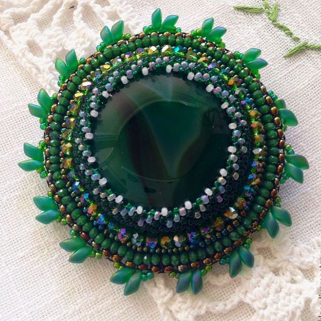 mamasnecklace в LOOKY. #accessories,#pins,#brooch,#green,#pinegreen,#beadedjewelry,#leather,#gogreen,#leaves,#nature,#handmadejewelry,#beading,#jewelrydesign,#design#leather,#livemaster,#бисер,#брошь,#японскийбисер,#кабошон,#кожа,#агат,#украшенияизкамней,#украшенияручнойработы. Go green!🍃♻️ ➡️www....