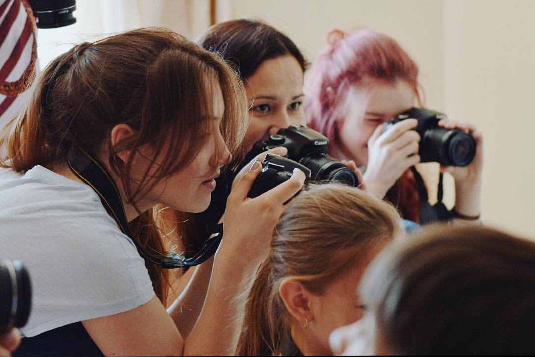 kontentpro30 в LOOKY — Месяц обучения для ребят с курса "Основы фотографии" уже поз