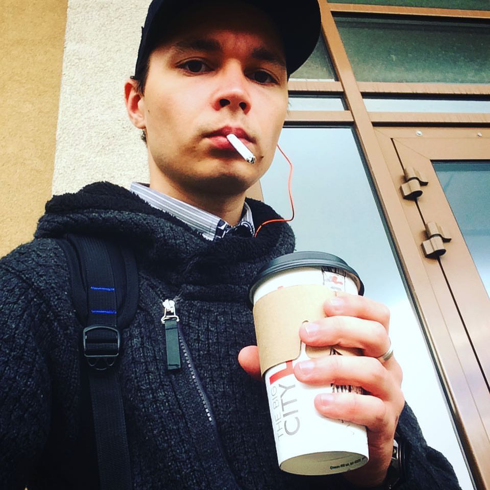 kixxxeris в LOOKY — #утро #работа #кофе #thebigcitylife  рабочее утро не обязано