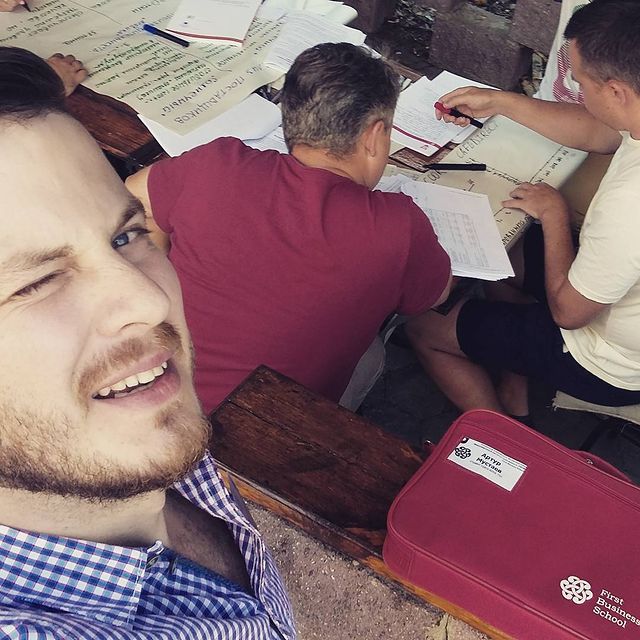 koltaviy в LOOKY. #выезднаяшкола,#pmtlab. Кто как, а мы учимся...