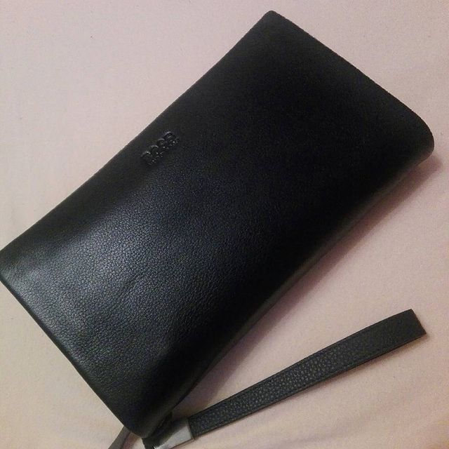 john_pobeditel в LOOKY. #ДР,#hugoboss,#портмоне,#утрозадалось. Спасибо любимой за п...