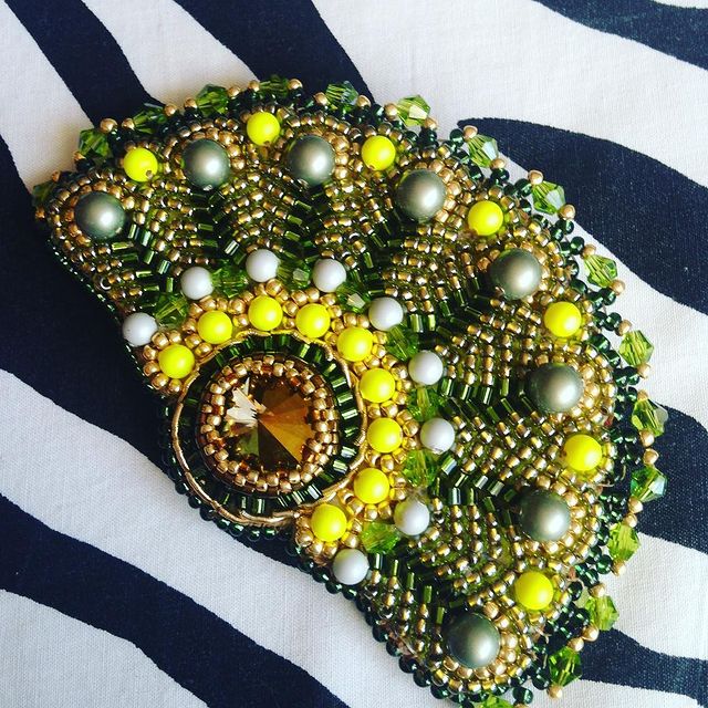 mamasnecklace в LOOKY. #rinabead_вдохновляет. @rinabead  Брошь на ...