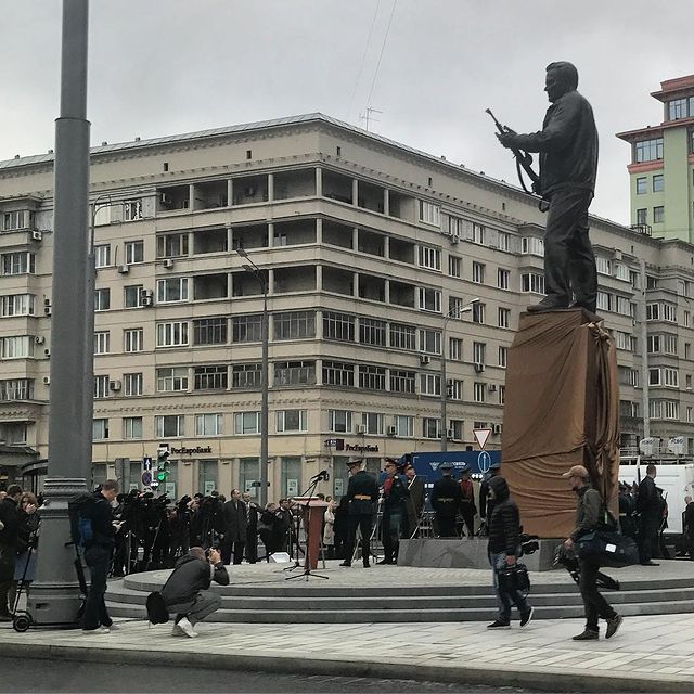 goreslavsky в LOOKY. #Калашников. Открывают #Калашнико...
