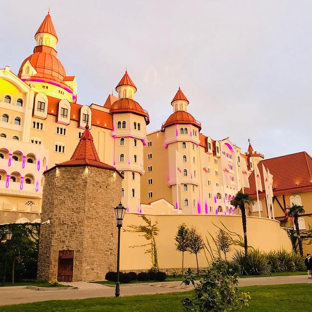 daria__basova в LOOKY. . 🏰💖