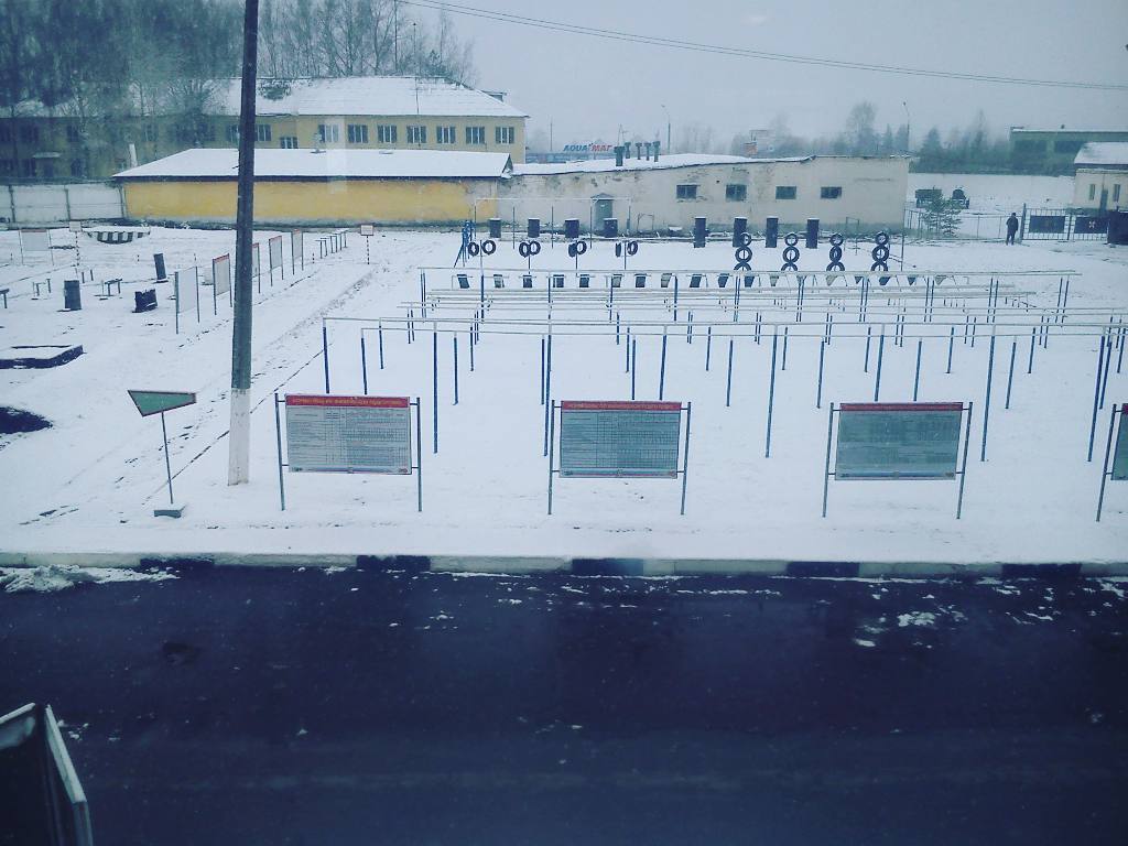 hut_beaver в LOOKY. . Первый снег
