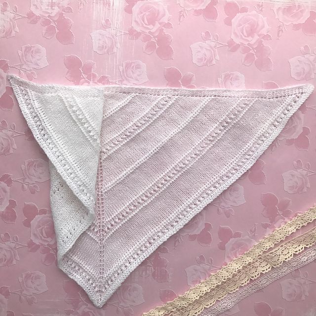 hich_nik в LOOKY. #бактус,#шальспицами,#вязание,#вязаниеспицами,#вязаниедлякукол,#вязаниемоехобби,#knitting,#knitfordolls,#knittingshawl,#knitwear,#миниатюрноевязание,#шаль,#бактусспицами,#вяжутнетолькобабушки,#хендмейд,#хенд_мейд,#handmade,#handcrafted,#handcraft. Шаль для кукол. Разм...