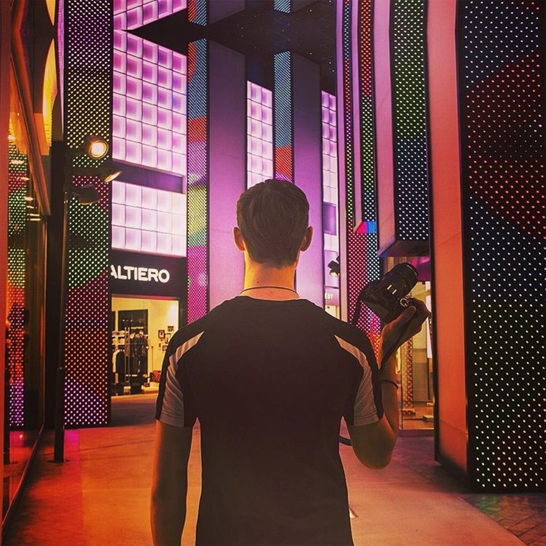 boldentura в LOOKY — Бывает, идёшь такой и пришёл в #VEGAS 😎 Ещё один торговый ц