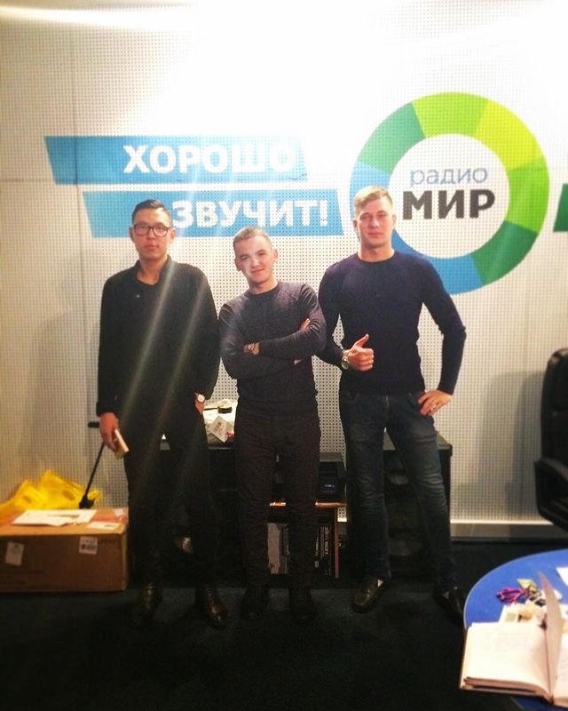 _antoshin__ в LOOKY. #airbitclub,#pro100business,#bitcoin,#радиомир,#радио,#прямойэфир,#мирбурятия,#уланудэ,#03,#бурятия. Сегодня были на ради...