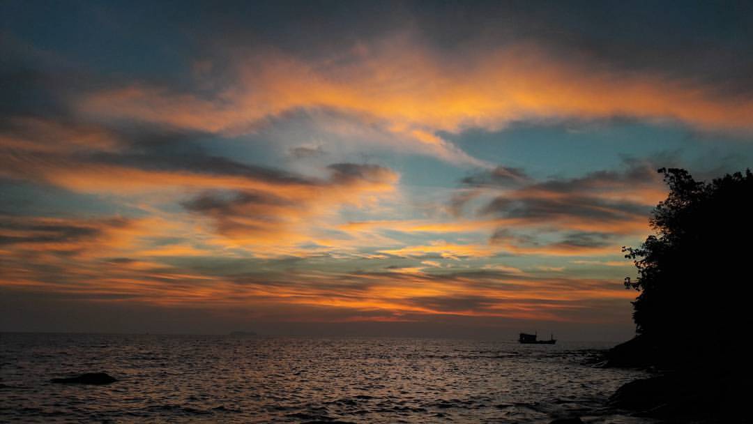 marussynka в LOOKY — Кто рано встаёт, тот встречает рассвет)) #рассвет #sunrise