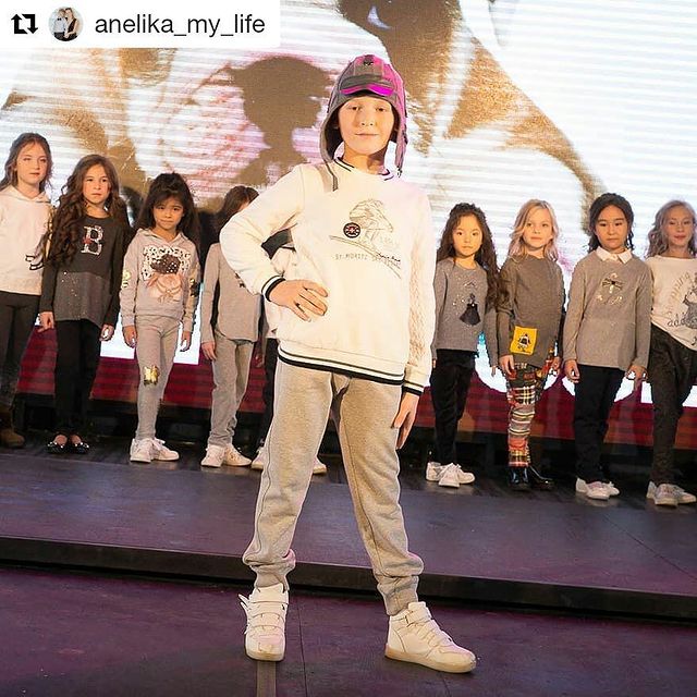 evgenii_gardener в LOOKY. #starkidsirkutsk,#newface,#childmodel,#kidmodel,#modelagency,#styledshoot,#fashionfotography,#portfolio,#kidsphotography,#igkidies,#kidsofinstagram,#portrait,#fasionportrait,#expression,#perfection,#kidsfashion,#trendykids,#детимодели,#маленькаямодель,#детииркутск,#Irkutsk,#Baikal. Бомбический лук от @...
