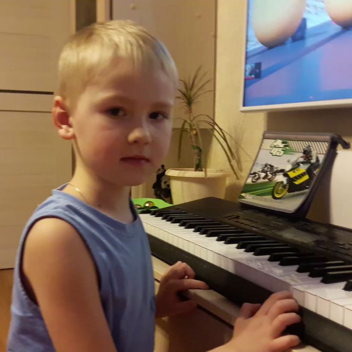sergey_rf38 in LOOKY. . мой маленький музыка...