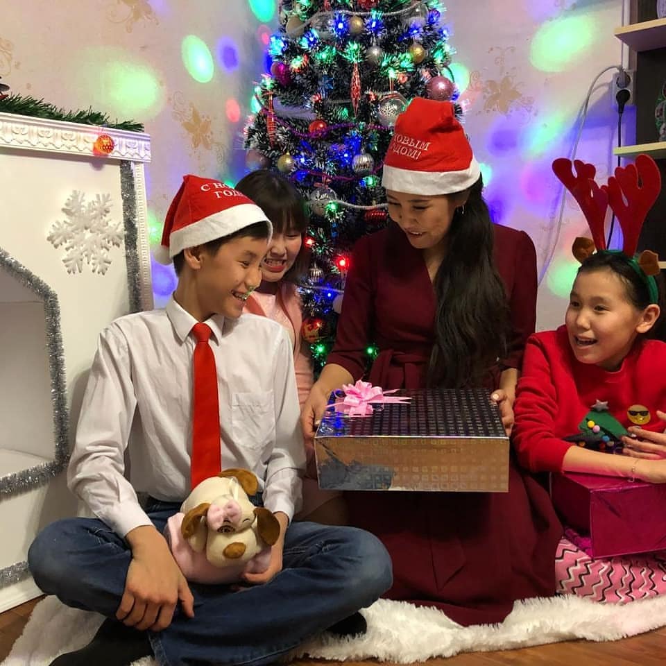 Всех поздравляю с наступившим 2018  годом!!!🎄🎆☄Желаю в новом году еще много удачи, радости, благополучия. Пусть сбудутся самые сокровенные мечты и желания👏🎄🎉☃️☄#новыйгод #2018 #праздниккнамприходит #афанасьевы#фнг#максирайзякутск #максирайз #интернетбизнес #биткоинякутск #биткойнякт #доход #доллары