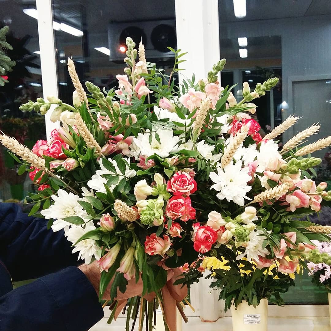 prosto_toma в LOOKY. #заработой,#маленькийсеверныйрай,#antirrhinum,#alstroemeria,#mywork,#floral. #заработой #маленьки...