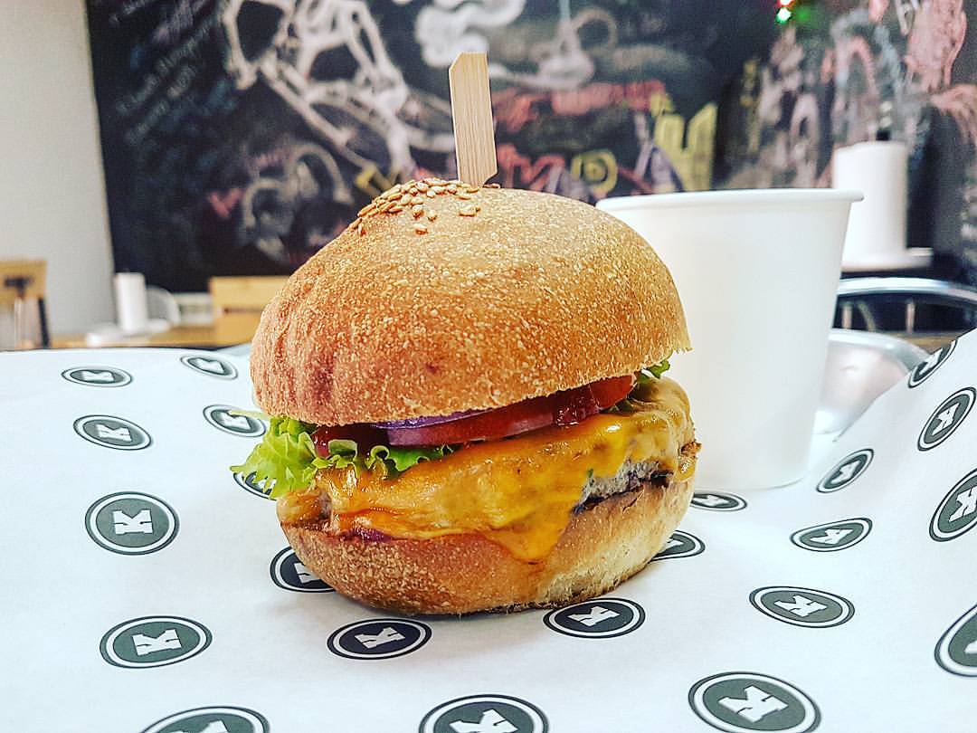 karman.cafe в LOOKY — Бургер РЭМБО просто вкуснейший! Сочетание вкуса то что надо!