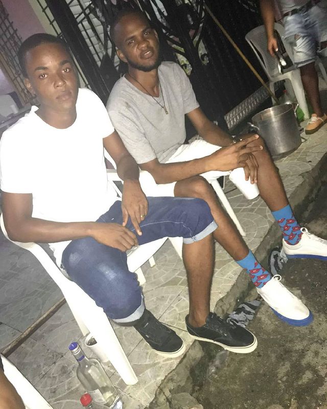 rzrelief в LOOKY. #Broth. Lealtad
Family

#Bro...