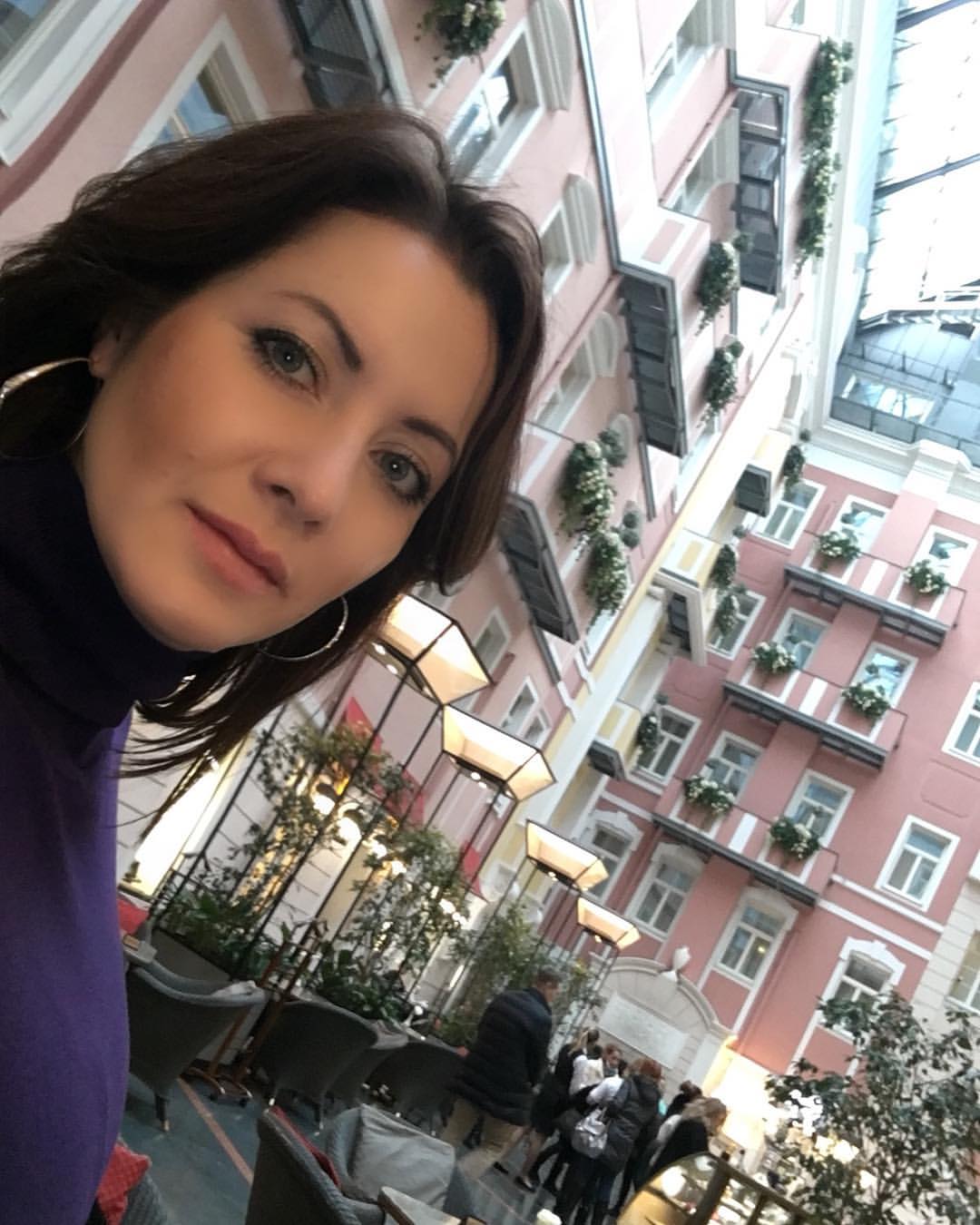 olesyabalesya в LOOKY — Друзья мои!)Мне нужна помощь😇Срочно посоветуйте ресторан в 