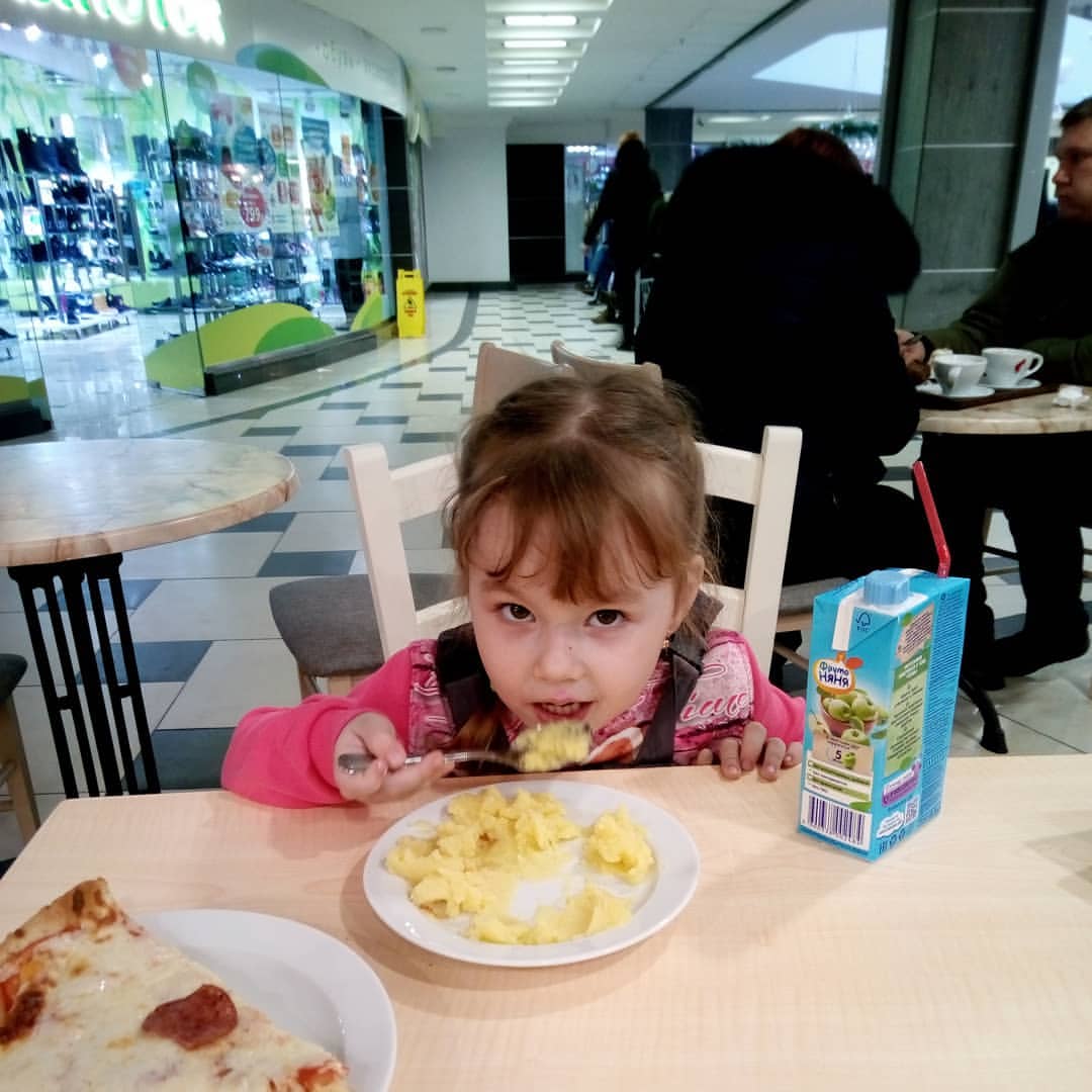 yuliya25chikileva в LOOKY — Находились по магазинам,  пора перекусить!  #нашвыходной #шо
