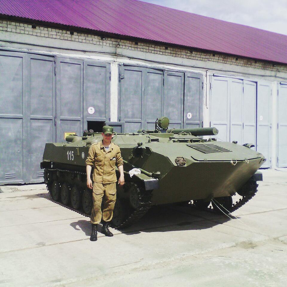 Ильяр в LOOKY — С праздником пацаны!😎☝️98гв. ВДД  217гв. ПДП  #десантура  #