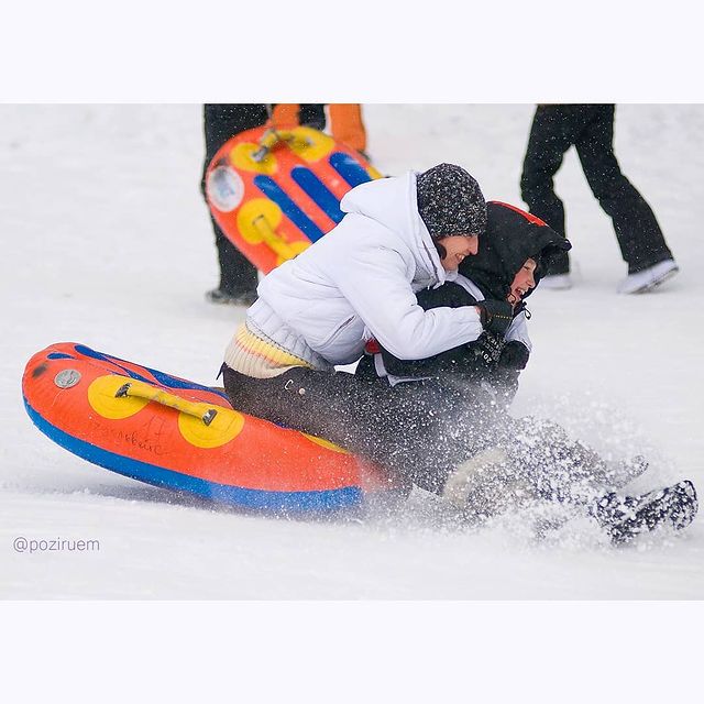 poziruem в LOOKY. #снег,#белыйснег,#снежок,#сно,#снежныйдень,#фотосессия,#фотограф,#фотография,#фотосет,#фотостудия,#фотосъемка,#фотографы,#фотосессиявкраснодаре,#фотосессиявмоскве,#krd,#крд,#краснодар. ☺Родственник рассказ...