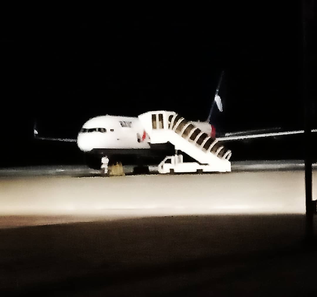 stas.nvkz в LOOKY — 7 часов и Пхукет!... #azurair #b757 #boeing