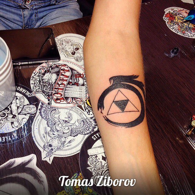 demented_cheshire_ в LOOKY. #tattoo,#liketeam,#l4l,#likesfortags,#likebackteam,#followshoutoutlikecomment,#followmeplease,#followers. #tattoo  #liketeam #...