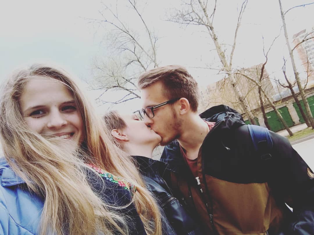 reena.khkh в LOOKY — Когда третий лишний,  но пофиг😂❤