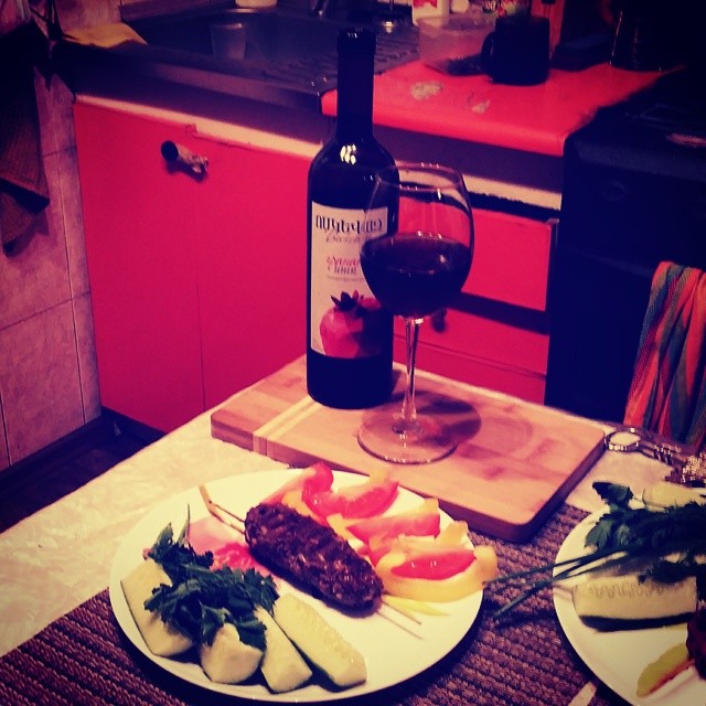 tabakerochka в LOOKY — #кафеТатьяна @janpolmarat