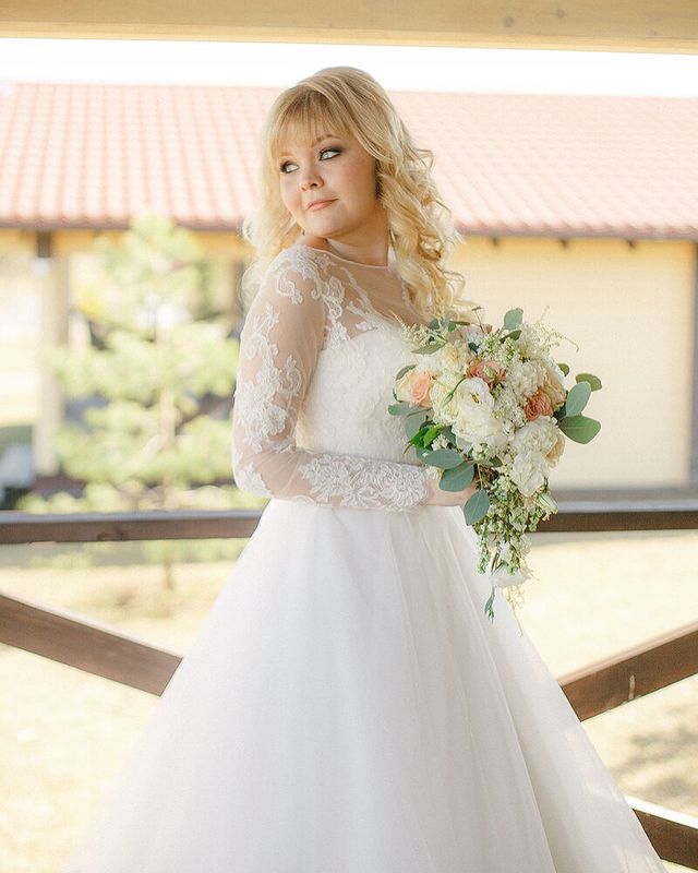 daria__basova в LOOKY. #свадебныеплатья,#wedding,#семьябасовых,#❤️,#👰🏼,#💯,#букетневесты,#свадьба,#невеста,#любовь,#счастье,#фотоссесия,#свадебноеплатье,#волшебство,#moscow,#happy,#wedding,#weddingdress,#weddingdecor,#weddingcake,#weekend,#family,#mylove,#flowers,#thanks,#stilist. Отзывы продолжаются ...