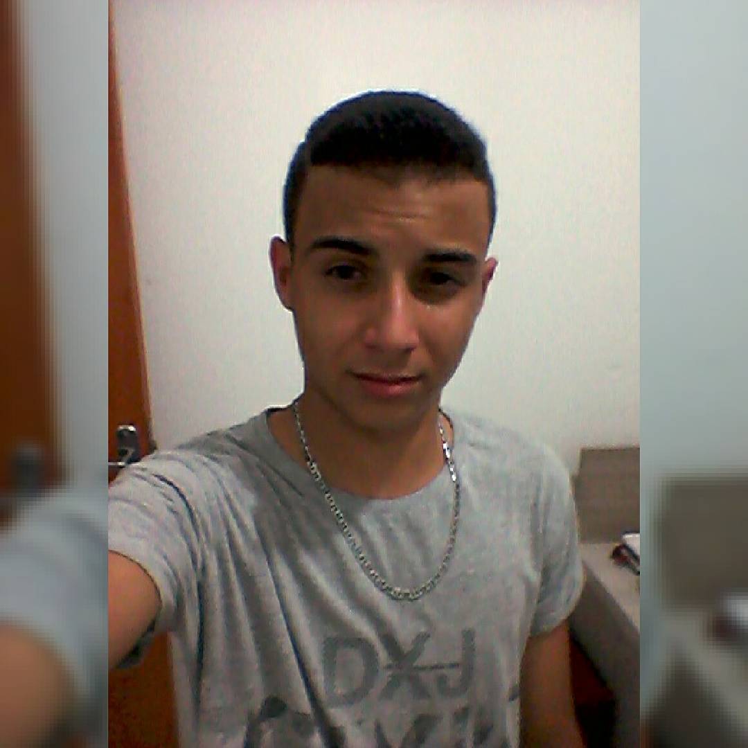 allan_rodrigues001 в LOOKY. . Se sentindo MT feliz...