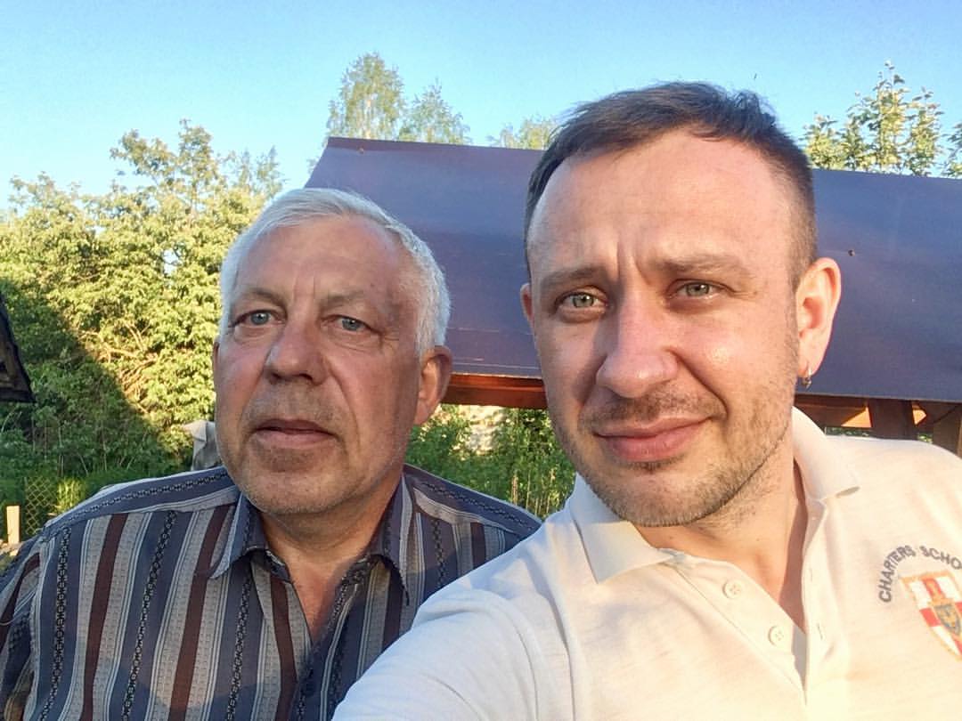 suravtsov в LOOKY — Заехал тут вчера к своему дорогому и многими любимому препод